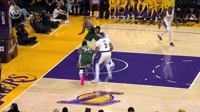 【2023年10月16日】NBA季前赛：雄鹿vs湖人第1节英文原声回放