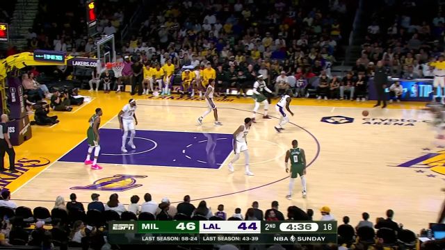 【2023年10月16日 雄鹿vs湖人集锦】湖人禁飞区！浓眉镇守篮下展示防守送比斯利遮天大帽