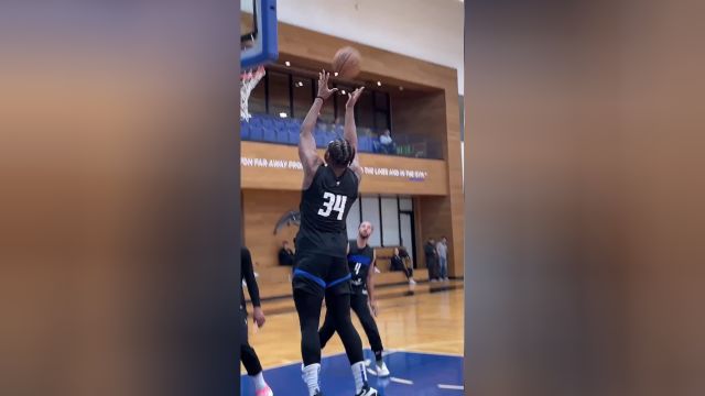 【2023年10月18日 鹈鹕vs魔术集锦】年轻就是好！ 魔术赛前训练富有活力与激情