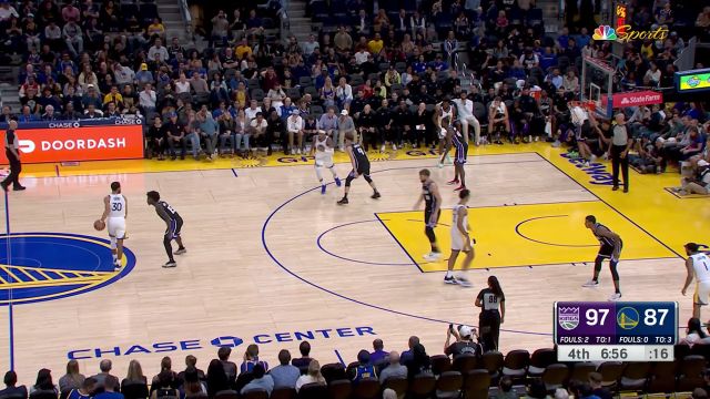 【2023年10月19日 国王vs勇士集锦】锁定十佳球！特雷斯-杰克逊-戴维斯收到库里妙传空切扣篮势大力沉
