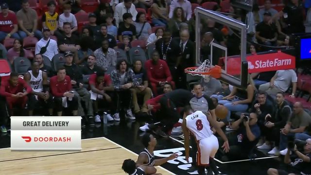 【2023年10月19日 篮网vs热火集锦】逃离地心引力！史密斯弧顶发牌凯恩弹跳起飞空接暴扣炸筐