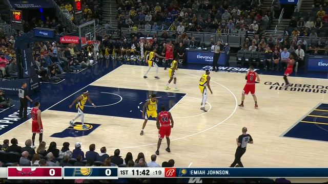 【2023年10月31日 公牛vs步行者集锦】预判十分准确！怀特眼疾手快抢断后三分穿网拿下一血