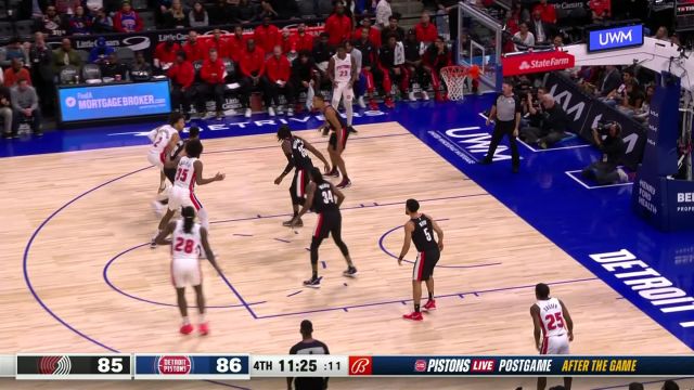 【2023年11月02日 开拓者vs活塞集锦】完美的一次配合 坎宁安接巴格利助攻顺势拿下2+1