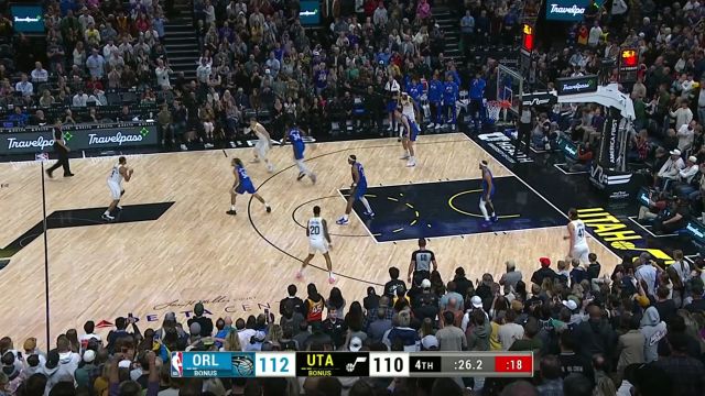 【2023年11月03日 魔术vs爵士集锦】成为球队的英雄！马尔卡宁弧顶三分自信出手稳稳命中帮助球队反超比分