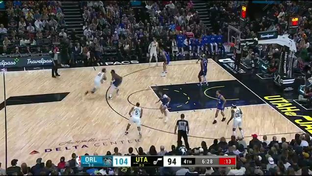 【2023年11月03日】魔术vs爵士第4节英文原声回放