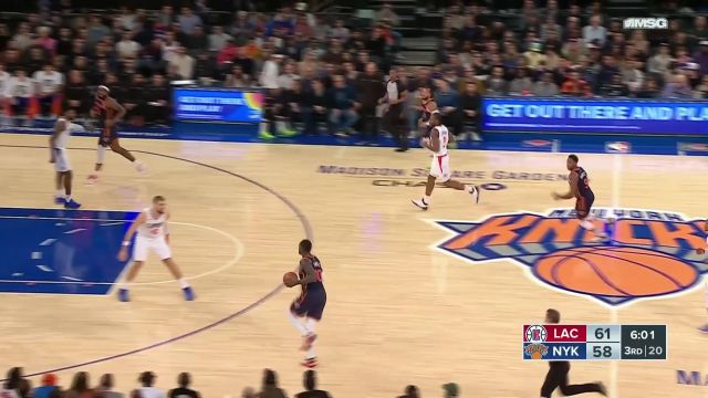 【2023年11月07日 快船vs尼克斯集锦】无视防守长驱直入 兰德尔欧洲步晃过祖巴茨上篮命中