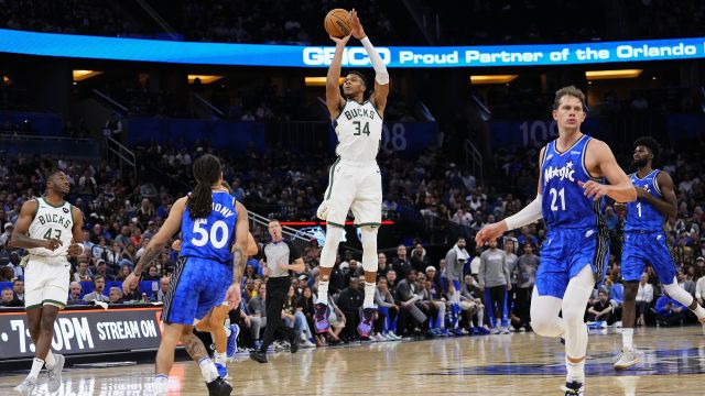 【2023年11月12日 雄鹿vs魔术集锦】雄鹿vs魔术精彩集锦 字母哥35+10+7魔术三人20+轻取雄鹿