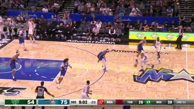 【2023年11月12日 雄鹿vs魔术集锦】野兽出没请注意！字母哥风驰电掣连杀禁区暴扣虐筐