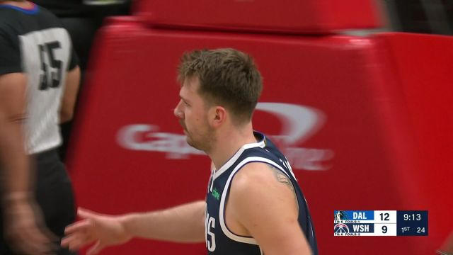 【2023年11月16日 独行侠vs奇才集锦】神奇卢卡！东契奇快下突破 失去重心随手一抛2+1打成