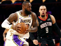 1.9秒造犯规制胜：詹姆斯末节13分 轰37+8再刷纪录统治比赛