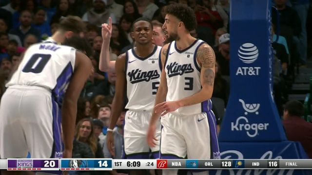 【2023年11月20日 国王vs独行侠集锦】面前全是防守也丝毫不杵 福克斯强硬上篮拿下2+1