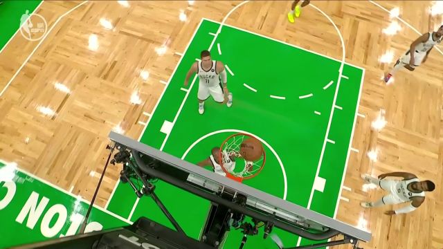 【2023年11月23日 雄鹿vs凯尔特人集锦】你有张良计我有过墙梯！布朗单打米德尔顿轻松得手还有加罚