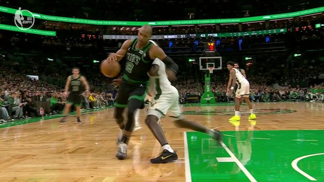 【2023年11月23日 雄鹿vs凯尔特人集锦】攻防转换教科书！霍福德顶着防守翻身上篮打成2+1