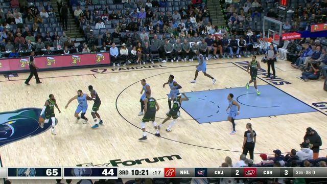 【2023年11月27日 森林狼vs灰熊集锦】传给谁呢？戈贝尔接球再传一手 直接送给灰熊替补席