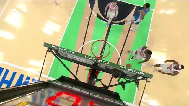 【2023年12月06日】尼克斯vs雄鹿第2节英文原声录像回放