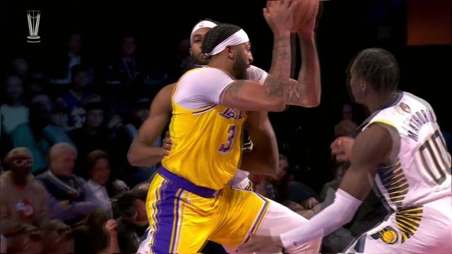 【2023年12月10日 步行者vs湖人集锦】浓眉无视犯规飚中超级大后仰