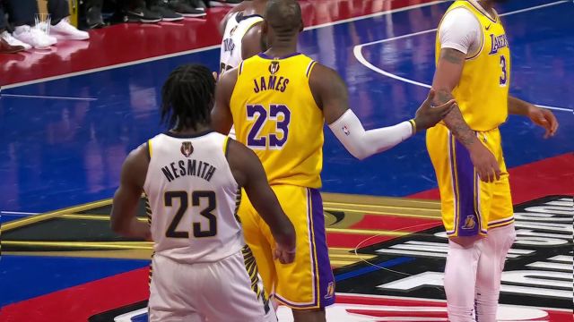 【2023年12月10日 步行者vs湖人集锦】半场三犯无奈休息！詹姆斯无球卡位与马图林缠斗被吹犯规