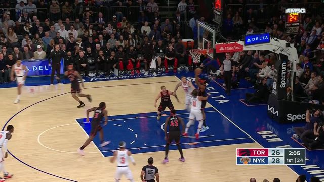 【2023年12月12日 猛龙vs尼克斯集锦】快攻一条龙 弗林大步流星飞身上篮行云流水