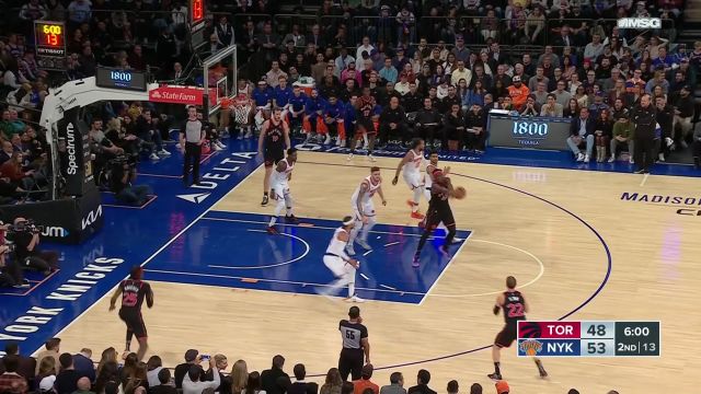 【2023年12月12日 猛龙vs尼克斯集锦】篮下接球不慌不忙 布切尔漂移放篮轻松打成2+1