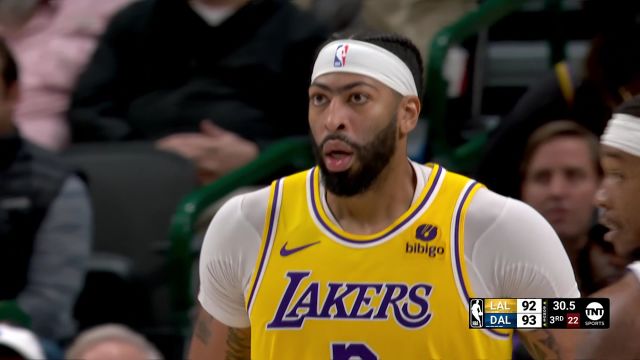 【2023年12月13日 湖人vs独行侠集锦】手感终于回暖！浓眉节末精准制导 连续外线发炮助湖人反超