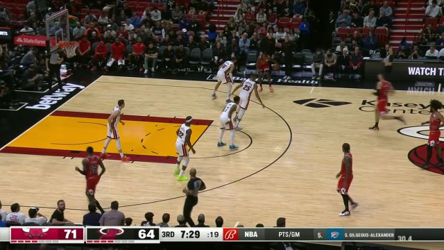 【2023年12月15日 公牛vs热火集锦】配合天衣无缝！多森姆篮下妙传武切维奇双手暴扣