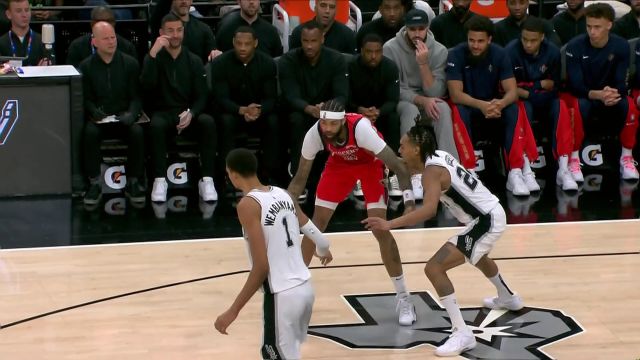 【2023年12月18日 鹈鹕vs马刺集锦】大马金刀杀入内线 英格拉姆一步过掉瓦塞尔扣篮得手