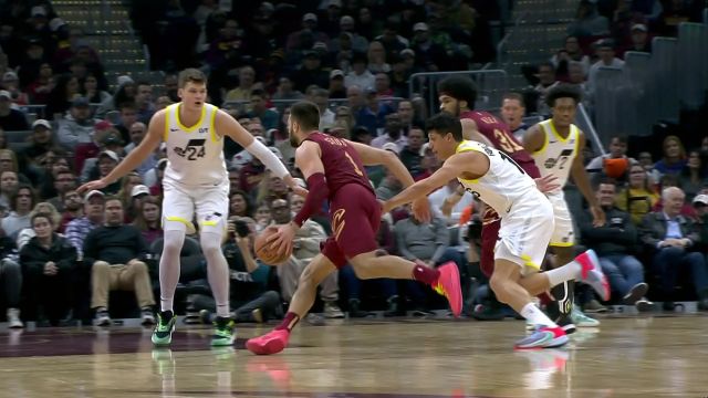 【2023年12月21日 爵士vs骑士集锦】力劈华山！斯特鲁斯行进间锁定队友 艾伦直接起飞完成空中作业