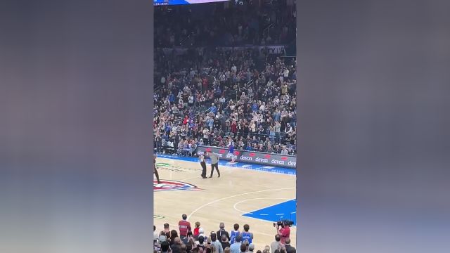【2023年12月22日 快船vs雷霆集锦】刻下了深深的烙印 威少登场引发雷霆主场球迷欢呼