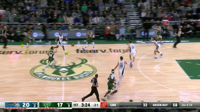 【2023年12月22日 魔术vs雄鹿集锦】内线予取予求！字母哥人缝强起单手劈扣势大力沉