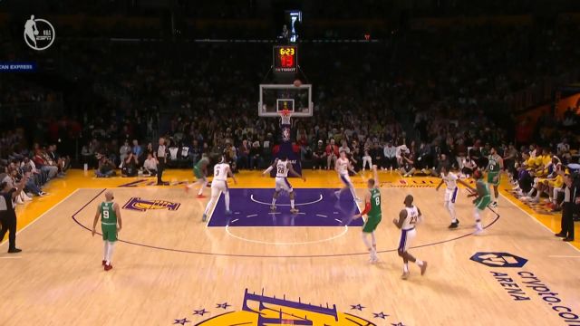 【2023年12月26日 凯尔特人vs湖人集锦】八村垒势大力沉单臂劈扣 皓篮球兴奋高喊：让我想起了乔丹！