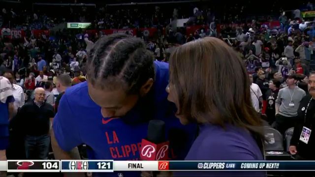 【2024年01月02日 热火vs快船集锦】小卡赛后接受女记者采访 鲸鱼： 这是他舅母吧 侧脸太像了