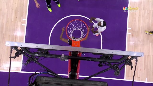 【2024年01月06日 猛龙vs国王集锦】奎克利晃倒赫尔特投篮未中 布切尔亡羊补牢篮下抢板补篮