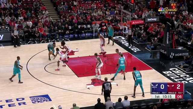 【2024年01月06日 黄蜂vs公牛集锦】今天仿佛有幸运女神的加持 布里奇斯翻身后仰极限出手皮球乖乖颠进