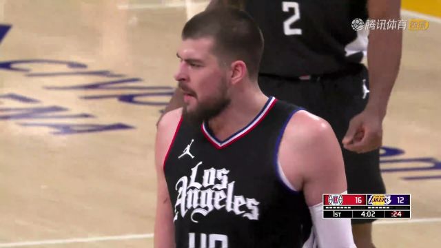 【2024年01月08日 快船vs湖人集锦】普林斯杀篮下以一敌三打板命中！