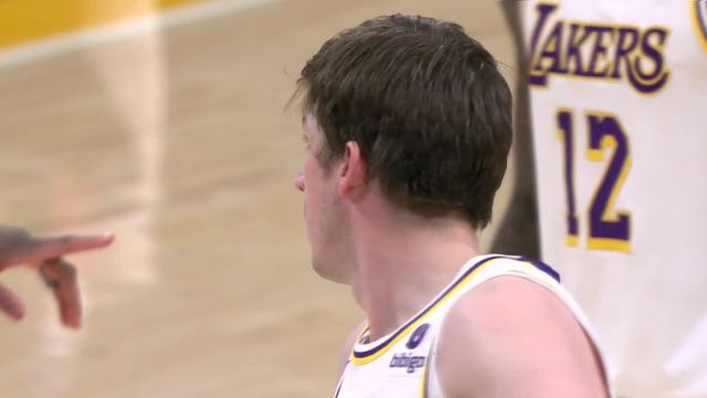 【2024年01月08日 快船vs湖人集锦】最后时刻！里夫斯两罚一中给机会？