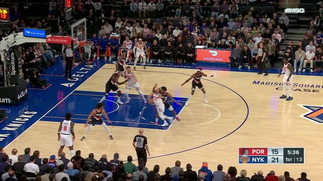 【2024年01月10日 开拓者vs尼克斯集锦】神来之笔！布伦森遭遇犯规上下步完成神仙2+1