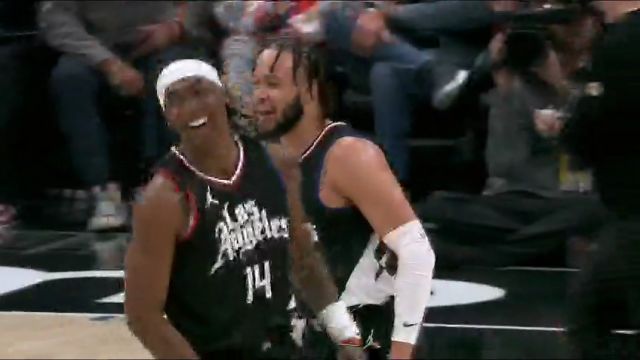 【2024年01月11日 猛龙vs快船集锦】给少爷看嗨了！曼恩恰到好处助力科菲飞天挂筐