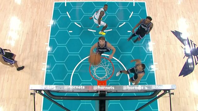 【2024年01月11日 国王vs黄蜂集锦】福克斯横穿贯穿防线 莱尔斯不辱使命底角三分手起刀落