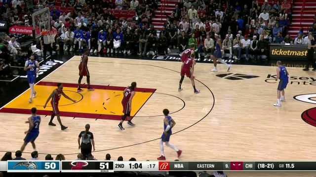 【2024年01月13日 魔术vs热火集锦】艺高人胆大！班凯罗持球单打不惧防守 翻身高难跳投稳稳取分