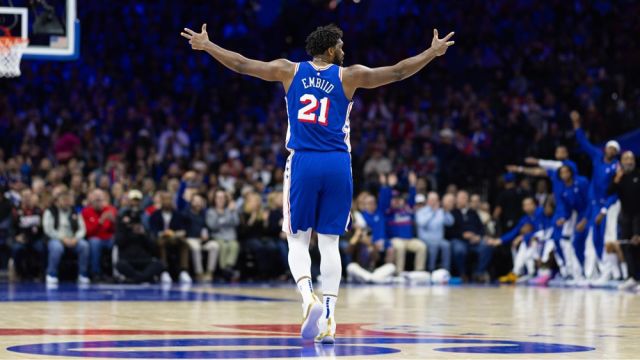 【2024年01月16日 火箭vs76人集锦】恩比德复出就爆发：狂砍41+10创四大纪录比肩张伯伦，KD发文称赞