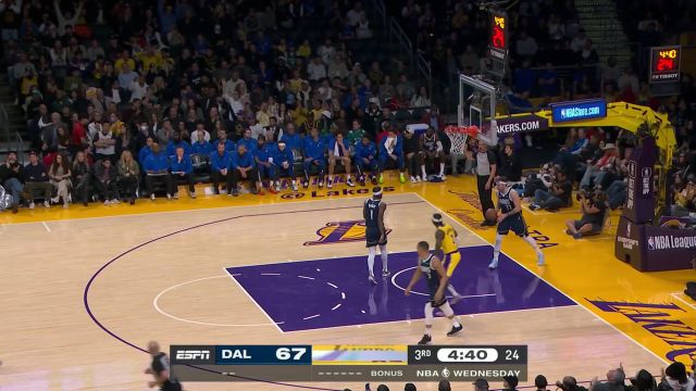 【2024年01月18日 独行侠vs湖人集锦】主打一个超远制导 拉塞尔与哈迪对飙三分