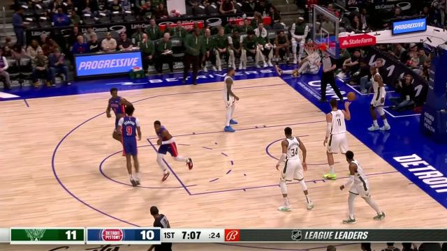 【2024年01月21日 雄鹿vs活塞集锦】神兵天降！奥萨尔-汤普森拔地而起将球塞进篮筐