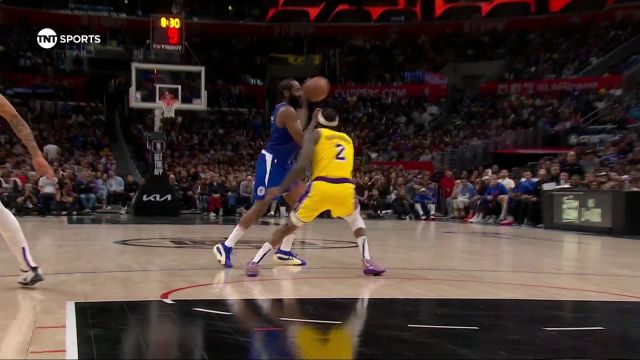 【2024年01月24日 湖人vs快船集锦】稳定军心！鲍威尔找到漏洞突破得手