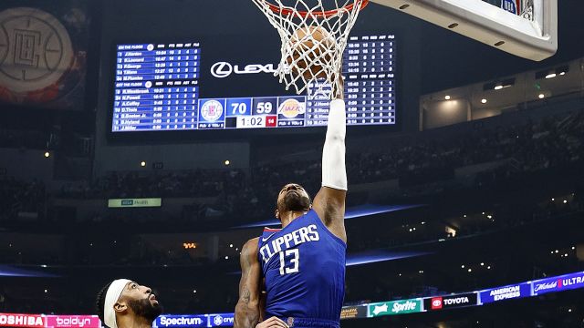 【2024年01月24日 湖人vs快船集锦】湖人vs快船五佳球 拉塞尔送哈登无情遮天大帽 威少丢鞋三分百步穿杨