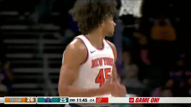 【2024年01月30日 尼克斯vs黄蜂集锦】时机把控的刚刚好 希姆斯与麦克布莱德默契配合完成大力灌筐