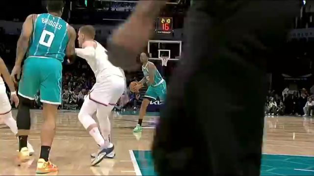 【2024年01月30日 尼克斯vs黄蜂集锦】华盛顿眼观六路耐心寻找机会 布里奇斯心领神会空接灌筐