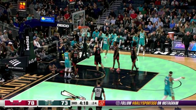 【2024年02月01日 公牛vs黄蜂集锦】将你牢牢卡在身后 华盛顿掀翻防守上篮2+1