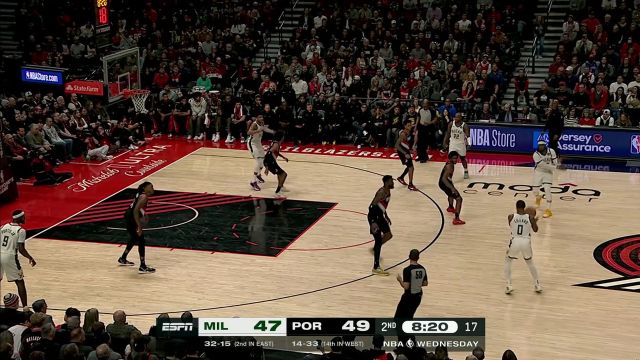 【2024年02月01日 雄鹿vs开拓者集锦】终结曾经的美好 利拉德超远三分抬手就射精准无比