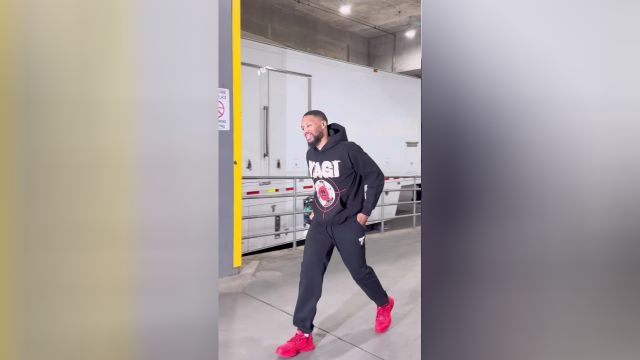 【2024年02月01日 雄鹿vs开拓者集锦】今日战旧主！利拉德重回波特兰摩达中心