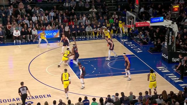 【2024年02月02日 步行者vs尼克斯集锦】内线游龙戏凤 西亚卡姆无视防守转身上篮轻巧取分